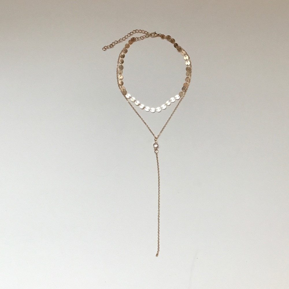 Only one left‼️Beautiful layered gold necklace! - Picture 2 of 3